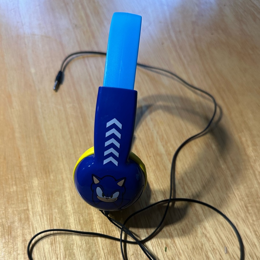 Blue and Yellow Sonic the Hedgehog Headphones